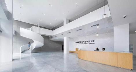 成都海倫天麓銷售中心，東方優(yōu)雅與現(xiàn)代融合的空間縮影！